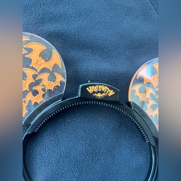 Disney Parks Mickey Ears Halloween Orange Animated Light Up Bats Headband Rare - Picture 3 of 6